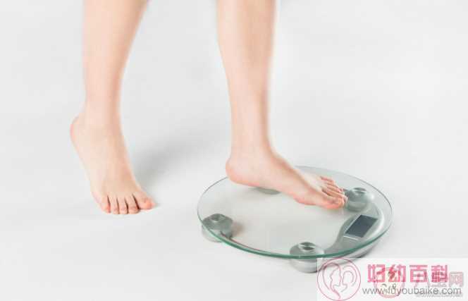 体重忽高忽低是怎么回事 怎么正确称体重