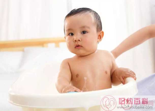 孩子可以搓澡吗 夏天宝宝洗澡的6大误区