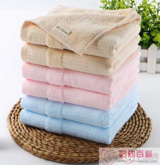 纯棉毛巾为什么很容易臭 如何解决毛巾发黄的问题