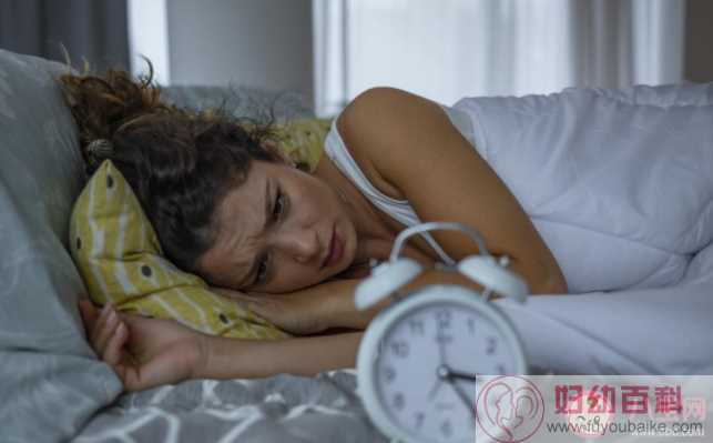 一夜不睡患阿尔茨海默病风险就可能提高 一夜不睡会不会猝死