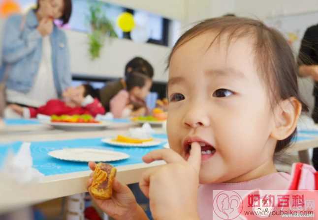 怎么给孩子吃月饼不积食 怎么给孩子吃月饼比较好