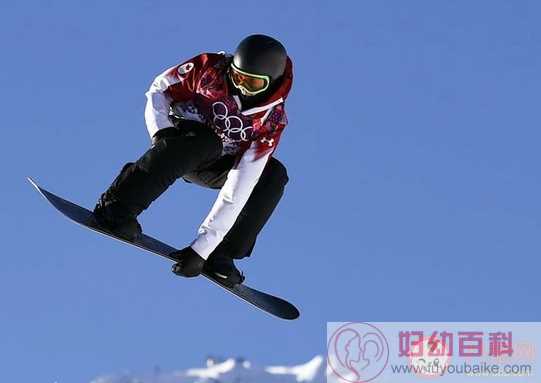 自由式滑雪空中技巧项目的运动员在无雪季节需要做什么训练 蚂蚁庄园2月18日答案