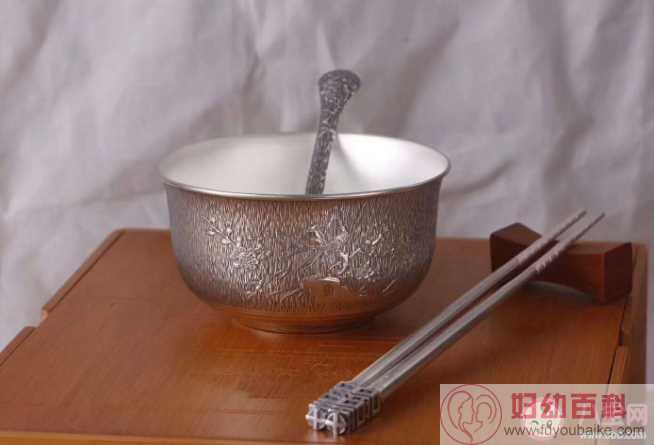 银筷试毒可信吗 古代为什么用银器试毒