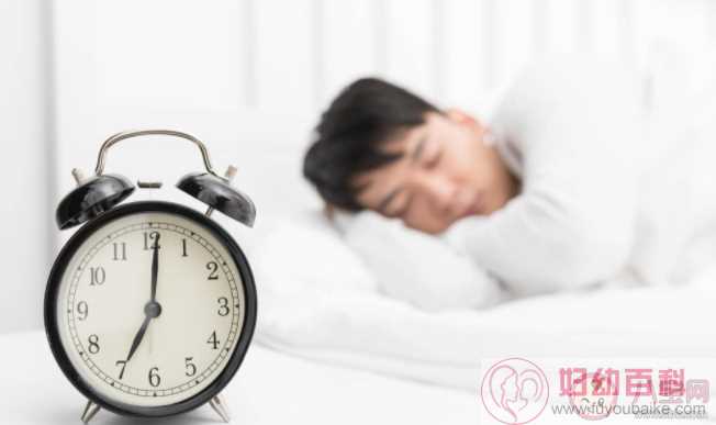 早睡可以缓解不良情绪吗 睡眠如何影响你的情绪